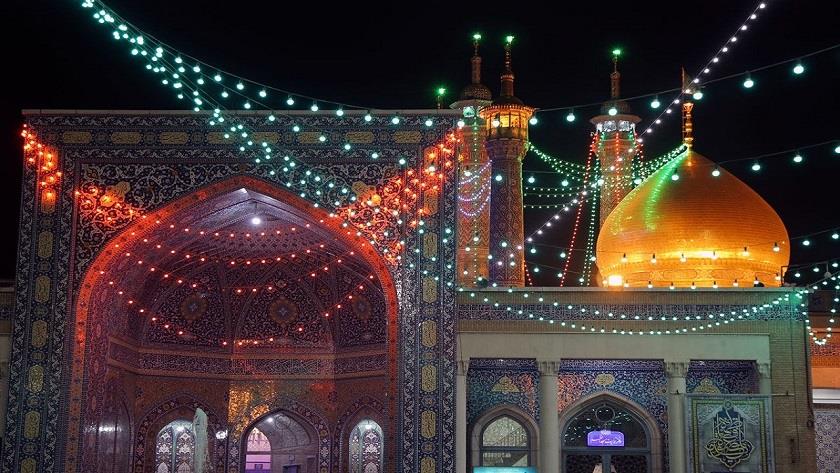 Iranpress: Iranians mark birthday of Imam Mahdi across country