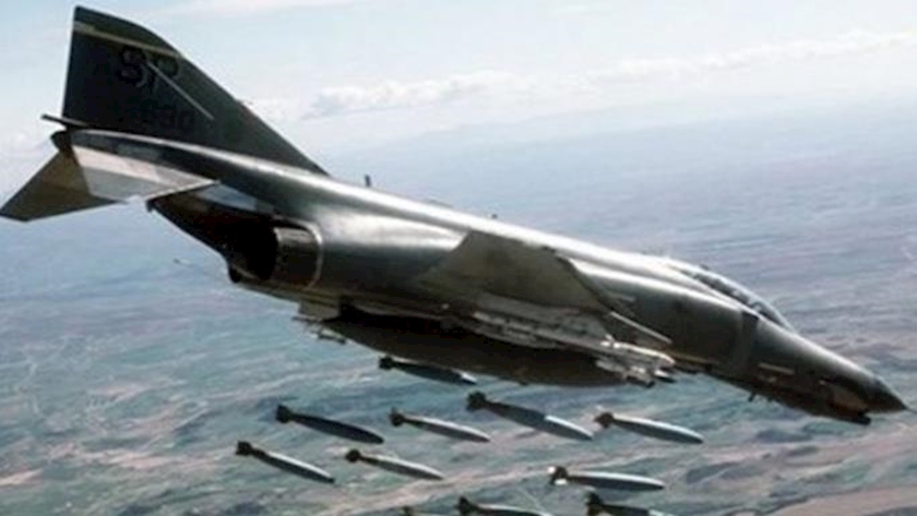 Iranpress: Saudi jets, artillery hit Yemen