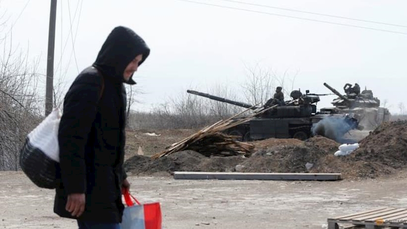 Iranpress: Ukraine refuses to surrender Mariupol as Russia warns of humanitarian 