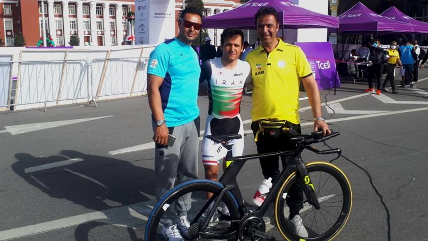 Iranpress: Iranian cyclists win 1 gold, 2 bronze at Asian Cycling Championships