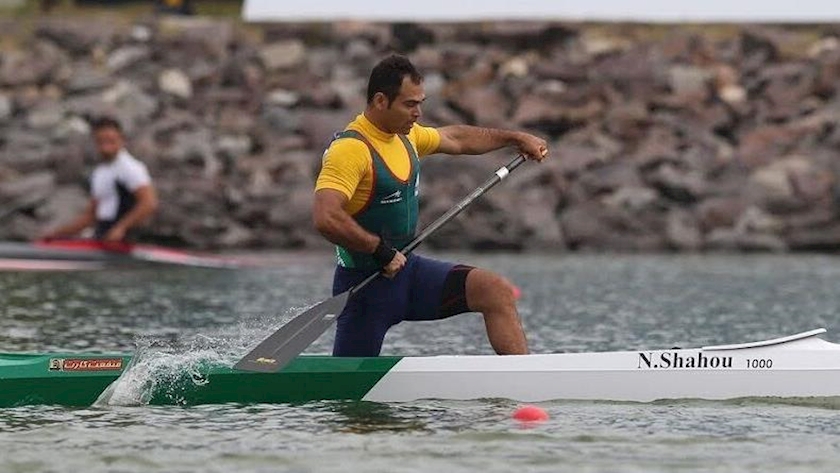 Iranpress: Iran harvests 3 more gold medals at Asian rowing championship