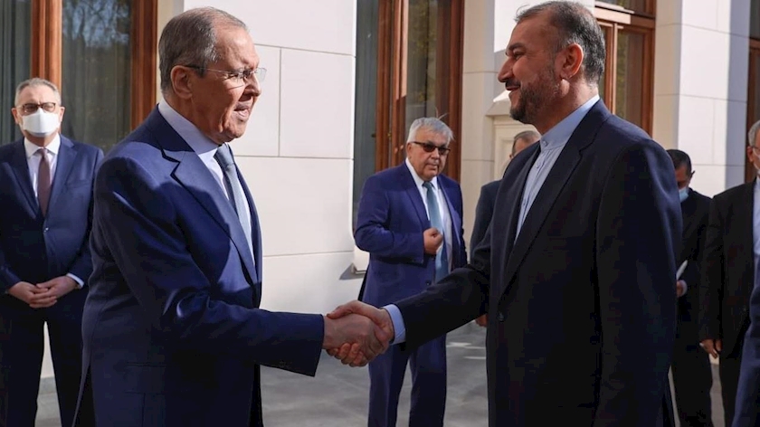 Iranpress: Russia, Iran to take practical steps to circumvent Western sanctions: Lavrov