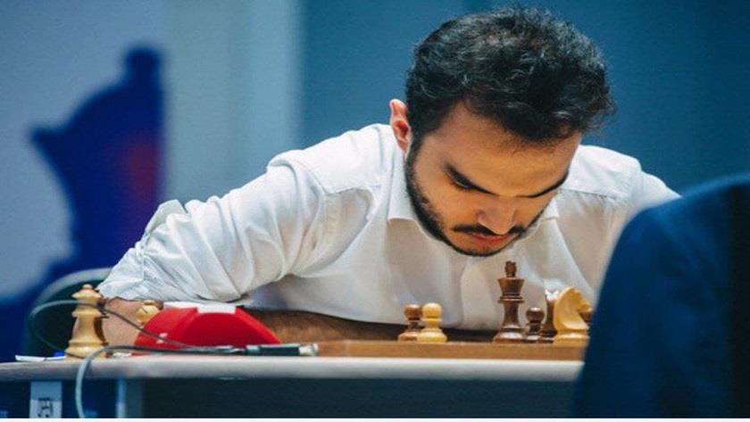 Iranpress: Iranian chess player defeats American grandmaster