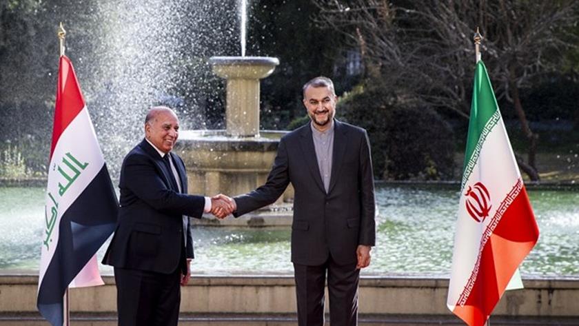 Iranpress: Iranian FM receives his Iraqi counterpart