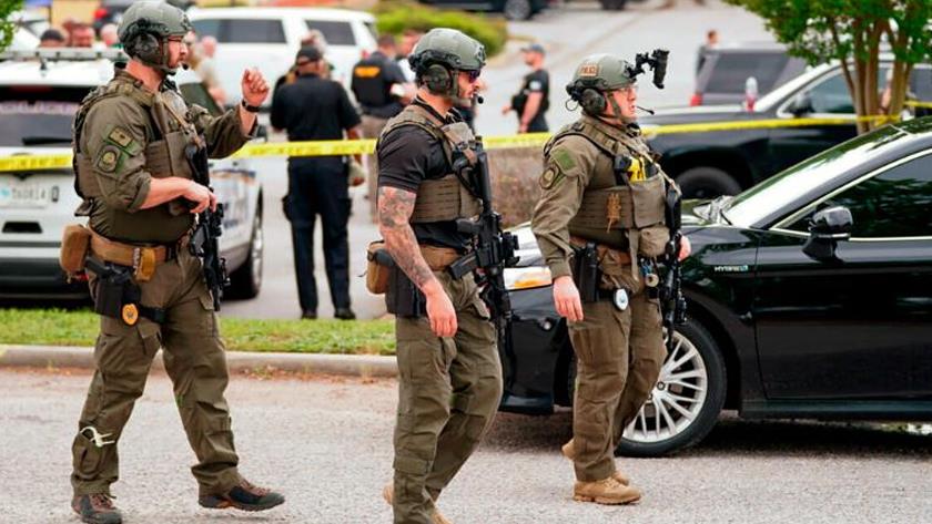 Iranpress: Shooting at South Carolina mall, US, leaves 12 injured
