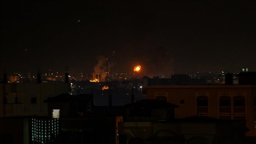 Iranpress: Israeli warplanes target sites in Gaza Strip