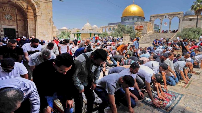 Iranpress: Hamas urges Palestinians to mobilize ahead of Friday prayers in Al-Aqsa