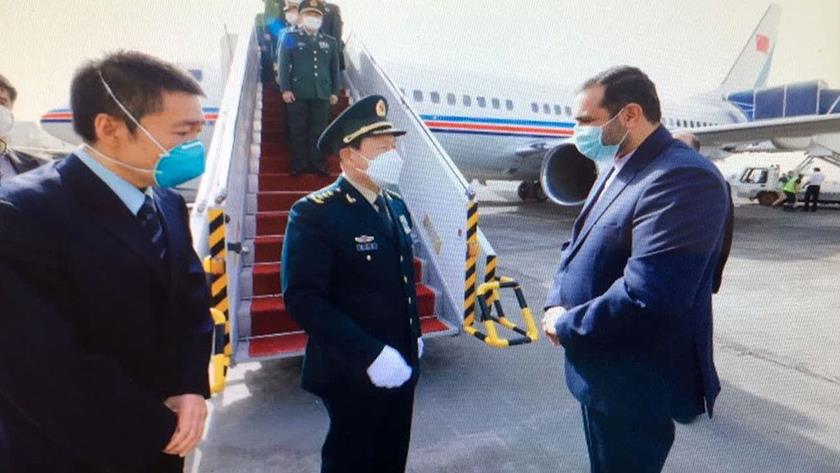 Iranpress: Chinese Defense Minister arrives in Tehran