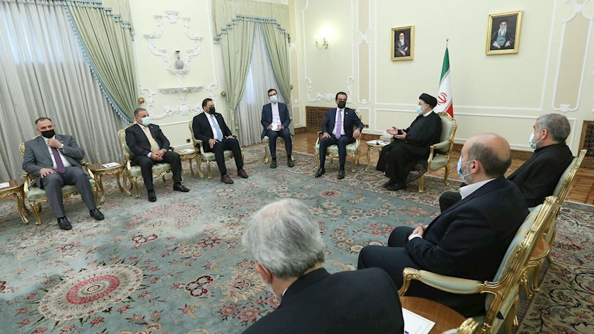Iranpress: Raisi: Iraq’s new parliament plays pivotal role in Iran-Iraq synergy