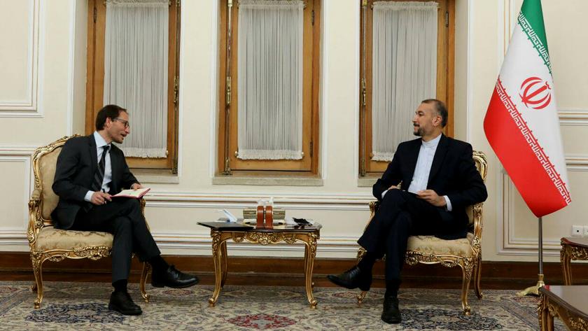 Iranpress: Iranian, Norwegian officials mull over expanding bilateral ties 