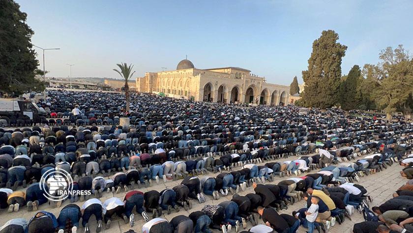 Iranpress: Eid al-Fitr prayers held at Al-Aqsa Mosque