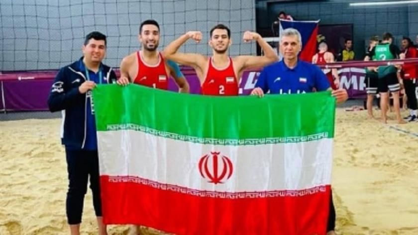 Iranpress: Iranian wrestling champion in Brazilian Deaflympics