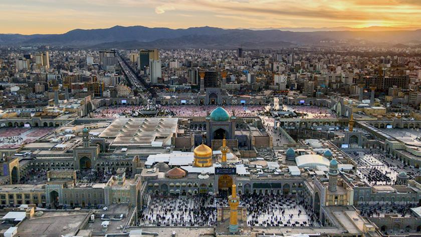 Iranpress: World researchers to access Imam Reza shrine library 