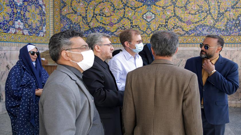 Iranpress: Norwegian envoy impressed with glory of Imam Reza holy shrine