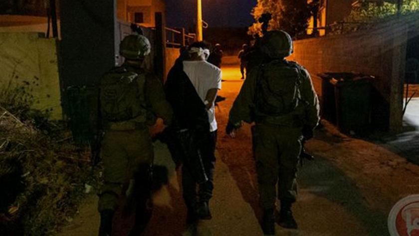 Iranpress: Eight Palestinians arrested in West Bank