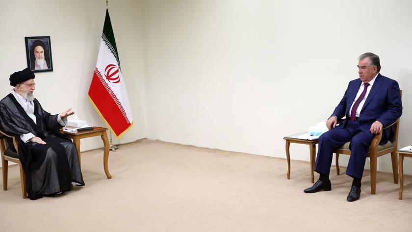 Iranpress: Leader of Islamic Revolution receives Tajik president
