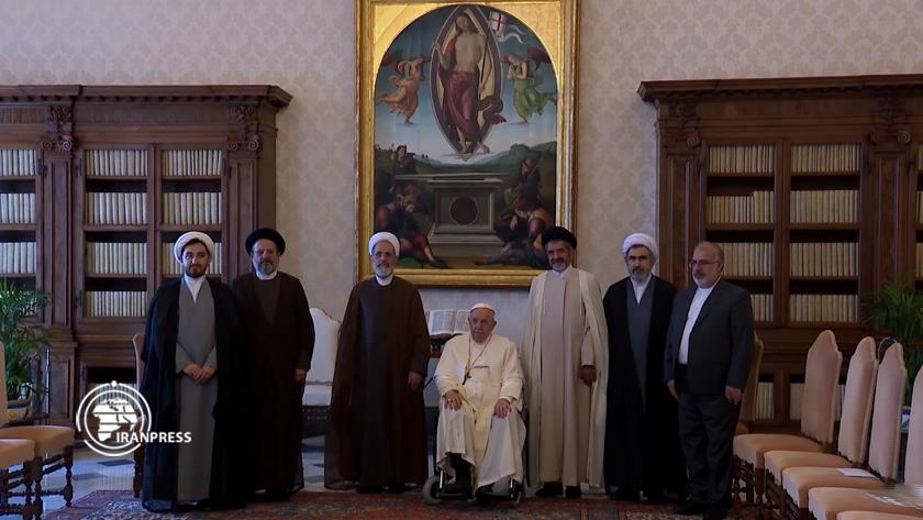 Iranpress: Ayatollah Arafi meets Pope Francis in Vatican