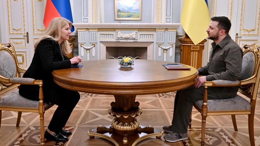 Iranpress: Ukrainian, Slovak presidents discuss defense support