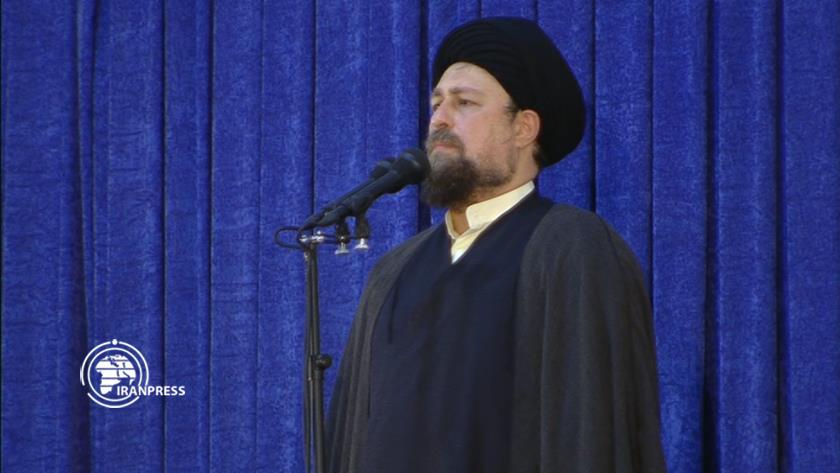Iranpress: Imam Khomeini, inspires spirit of freedom, anti-arrogance: Grandson
