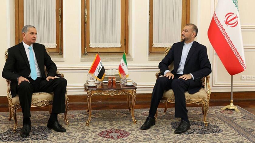 Iranpress: Iran, Iraq mull over expanding relations 