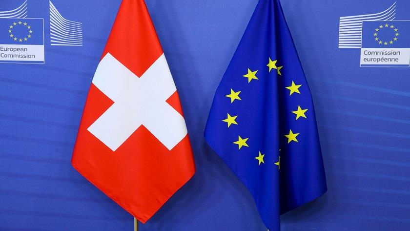 Iranpress: Switzerland approves European sanctions against Russia