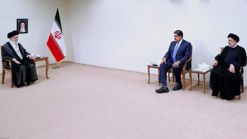 Iranpress: Leader stresses resistance as mere option facing US pressure