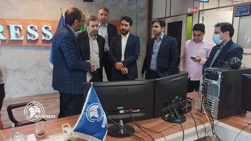 Iranpress: Directors of National Museum of the Islamic Revolution and Holy Defense visit IPNA