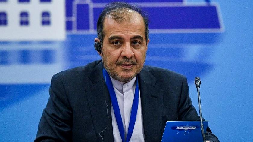 Iranpress: Iran calls for all sanctions on Syria to be removed immediately