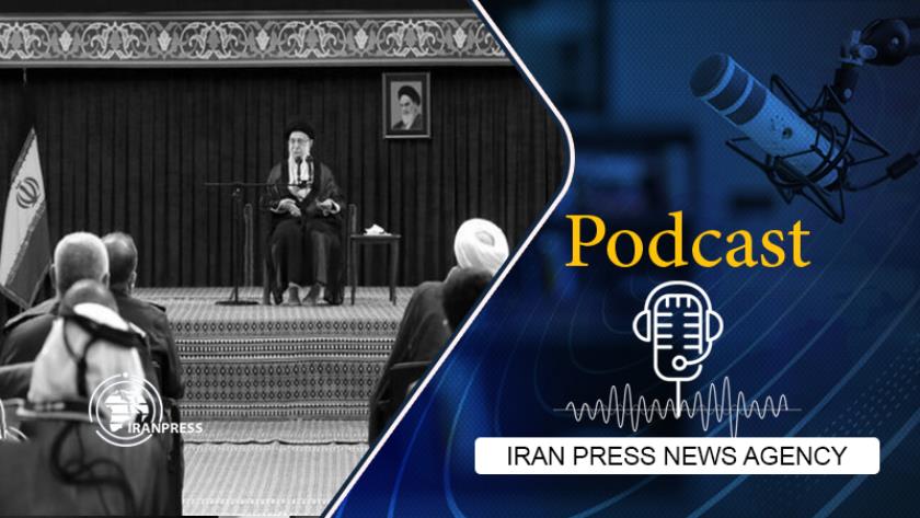 Iranpress: Leader emphasizes on hope, religious motives of martyrs