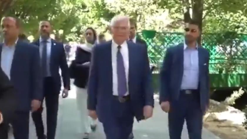 Iranpress: Borrell takes a walk in streets of Tehran