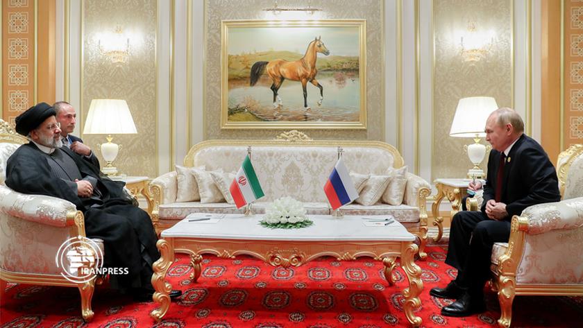 Iranpress: Iran, Russia presidents meet on sidelines of Caspian Sea Summit