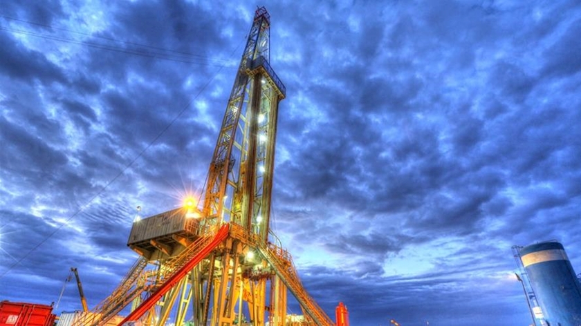 Iranpress: $ 7 billion investment in Azadegan oil field