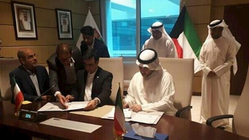 Iranpress: Iran, Kuwait sign MOU to cooperate against dust storms