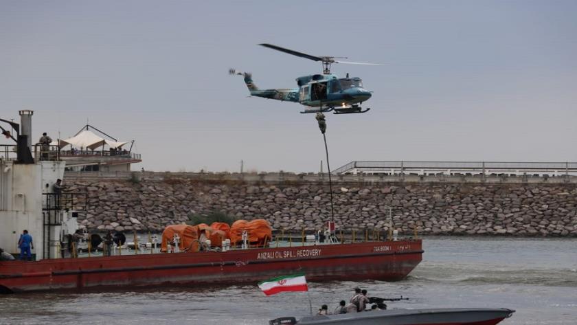 Iranpress: Iranian Navy naval drill  in Caspian Sea