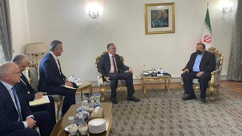 Iranpress: Iran, Belarus discuss ways to expand relations