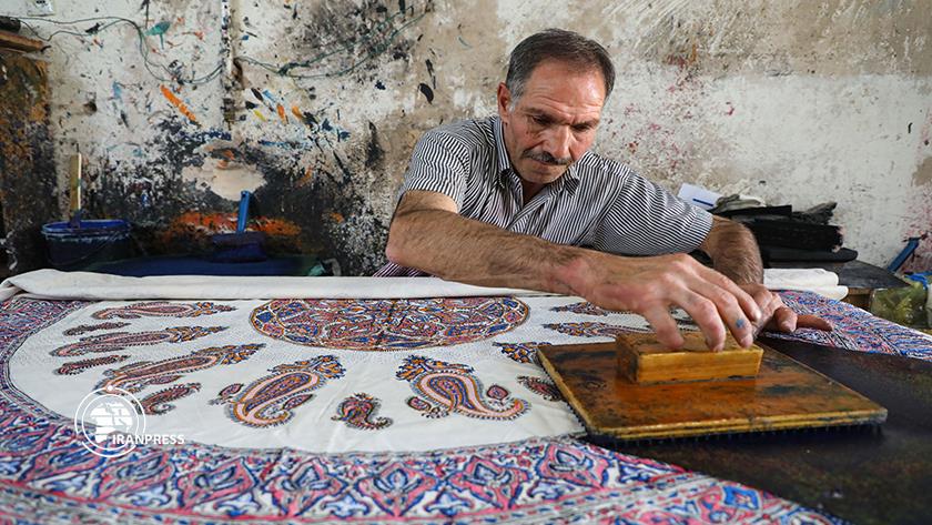 Iranpress: Khorzuq in Isfahan province, capital for colorful traditional art of Kalamkari