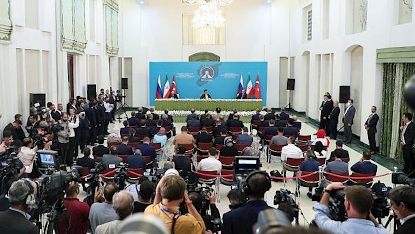 Iranpress: Iranian, Russian and Turkish presidents praise Tehran Summit as fruitful