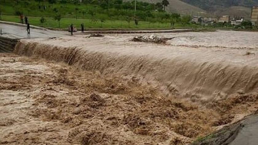 Iranpress: 22 Killed in Flash Flooding in Fars Province