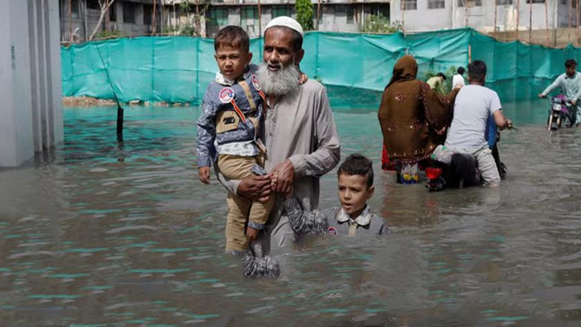 Iranpress: 310 killed, nearly 300 injured as heavy rains continue to wreak havoc in Pakistan