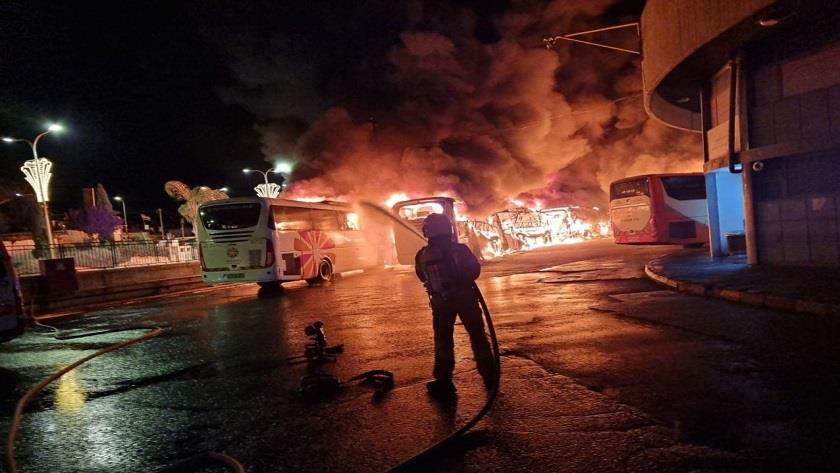 Iranpress: Palestinian sources report fire engulfing Haifa