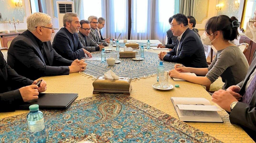 Iranpress: Iranian, Chinese delegates to JCPOA revival talks meet in Vienna