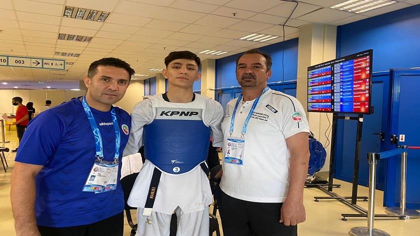 Iranpress: Iran wins gold at 2022 World Taekwondo Junior Championships