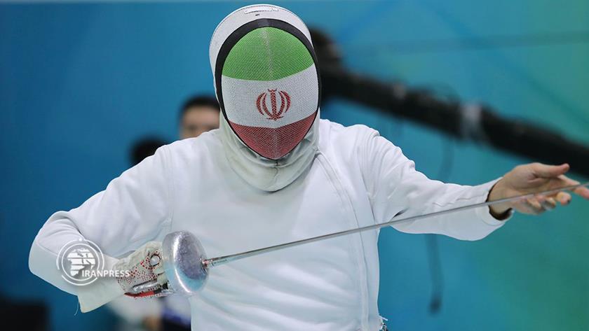 Iranpress: Konya games: Iranian athlete ascends to quarter-finals of fencing