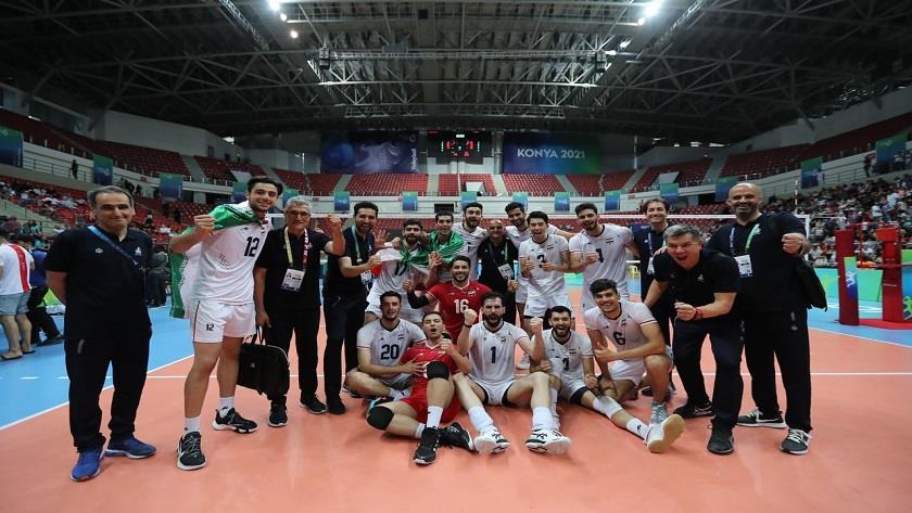 Iranpress: Iranian men’s volleyball team snatch gold at Islamic Solidarity Games