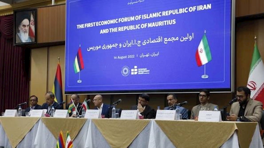 Iranpress: Iran, Mauritius ink first economic, trade MoU