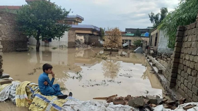 Iranpress: Flash floods kill, injure dozens of people in eastern, northern Afghanistan
