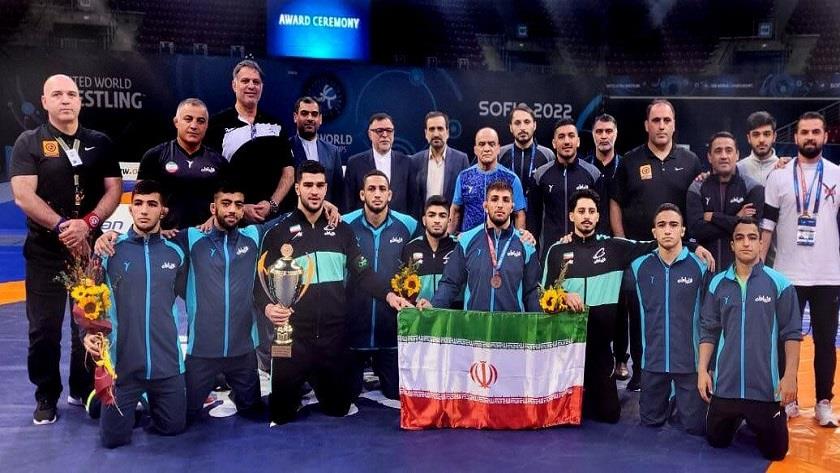 Iranpress: Iranian youth freestyle wrestling team wins world championship