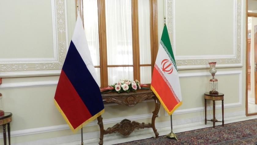 Iranpress: Iran, Russia confer on boosting transportation cooperation