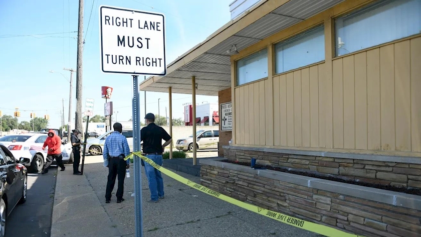 Iranpress: Four shot at random, three fatally, in Detroit, US