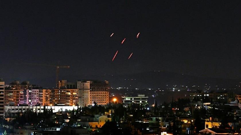 Iranpress: Syrian air defense repels hostile targets over Damascus